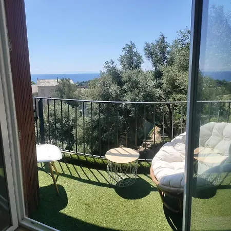 Avec Balcon Bastia Centre Bed & Breakfast *